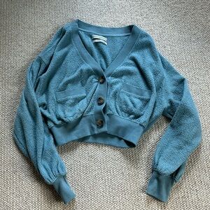 Urban Outfitters blue cropped sweater - only worn once